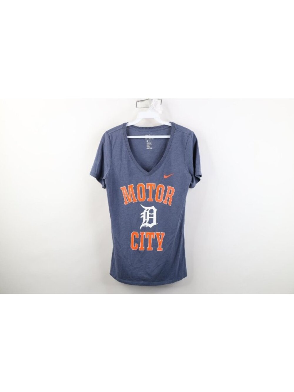 Nike Womens Small Athletic Cut Motor City Detroit Tigers Baseball V-Neck T-Shirt